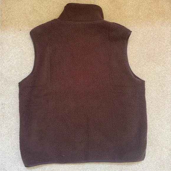 Women’s Brown Zip-Front Sherpa Fleece Vest - Picture 2 of 5